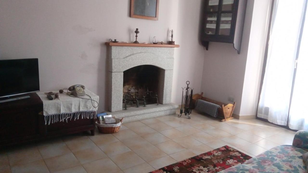 La Casa Nel Prunent Trontano 外观 照片